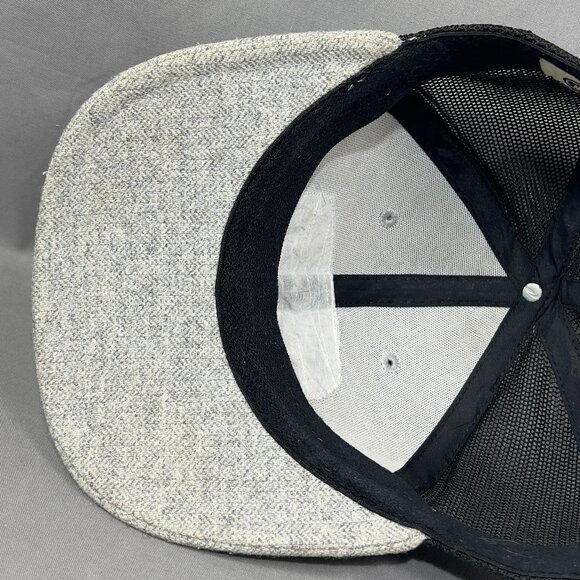 Snook Hook Tackle Bait Snapback Cap Hat Pukka Gray Trucker Jensen Beach FL Mens - Picture 12 of 15